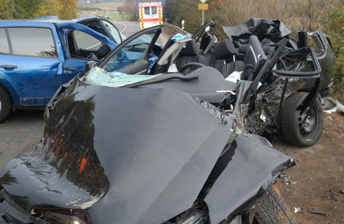 B 254 – Tödlicher Unfall bei Homberg (Efze)