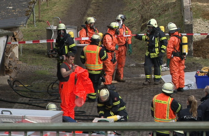 Vergrabenes Fass löst Gefahrguteinsatz aus