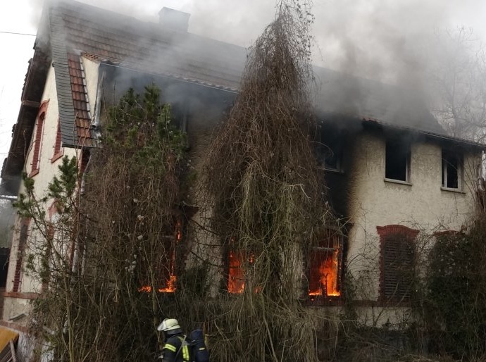 Leerstehendes Wohnhaus brannte in Biebrich