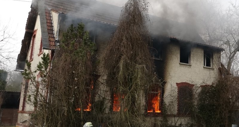 Leerstehendes Wohnhaus brannte in Biebrich