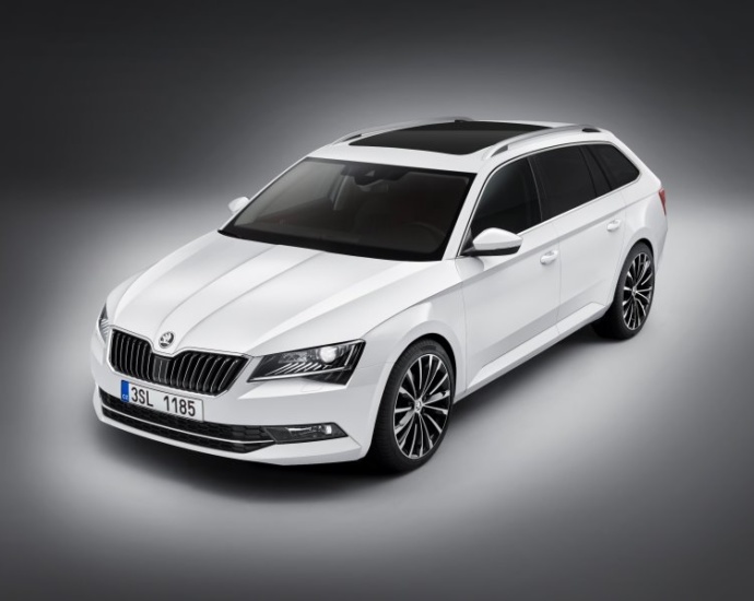 Der neue SKODA Superb Combi – Ab 25.590 Euro