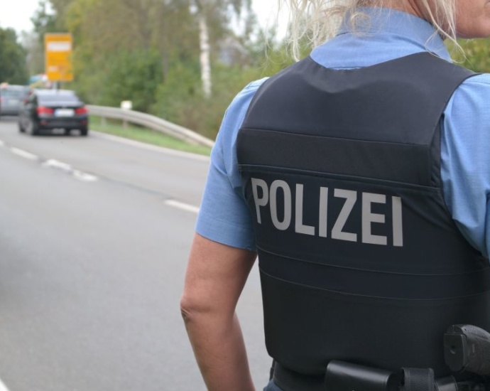 4,28 Promille: Frau vollgetankt auf der A7 unterwegs