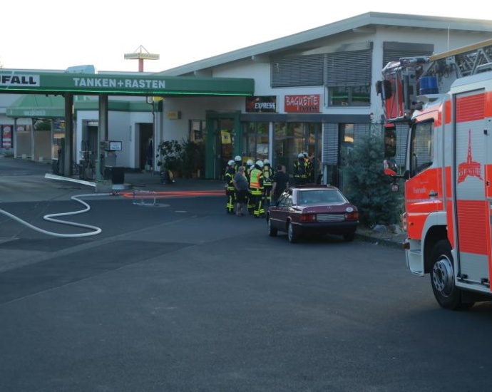 Brand an Tankstelle in Kassel