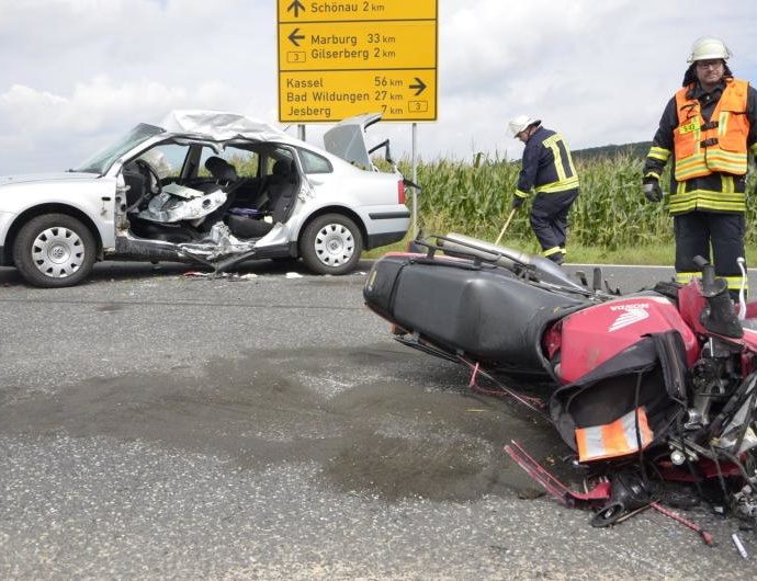 B3: Tödlicher Unfall – 87-jähriger übersah Motorradfahrer