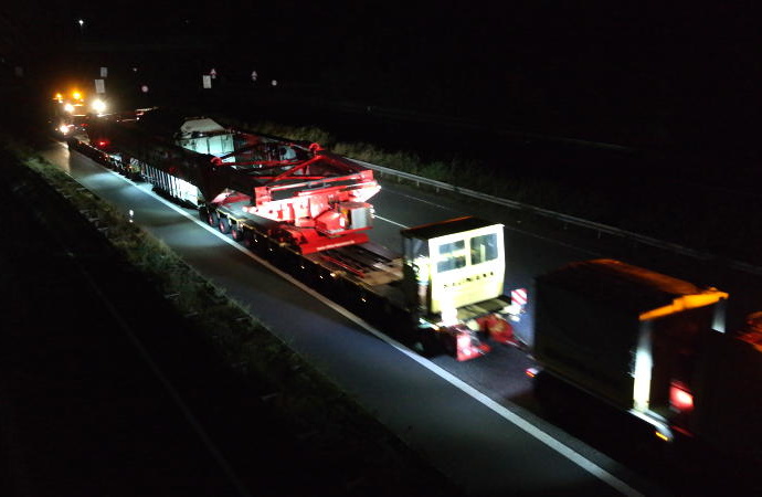 440 Tonnen rollten auf der A7