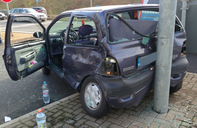 Rüssel: Unfall auf Rasthof-Kreuzung