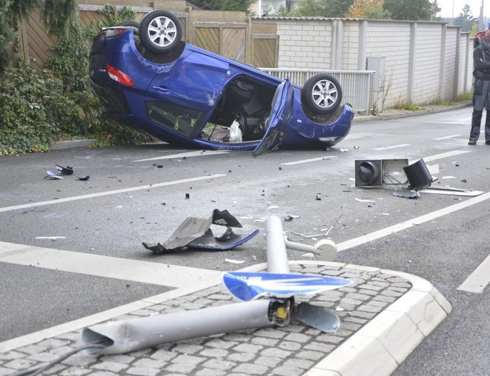 Fahrer bleibt nach Unfall in Vellmar unverletzt