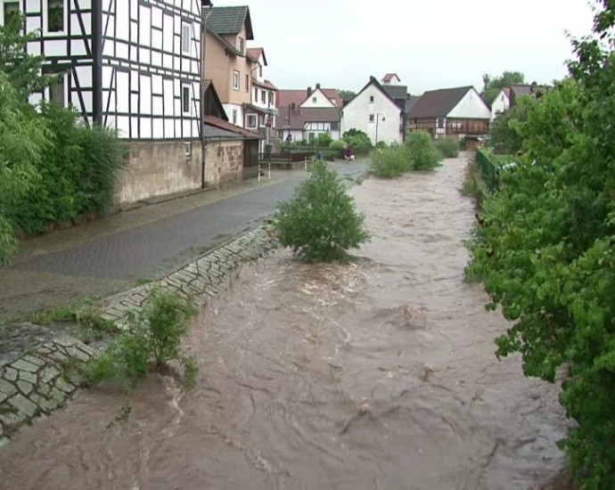 Hochwasser durch anhaltende Regenfälle