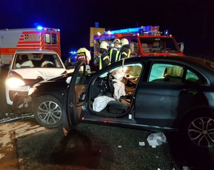 Erneut schwerer Unfall auf der B251