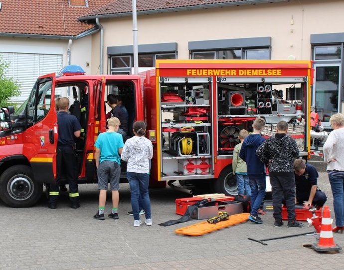 Jugendfeuerwehr macht Schule