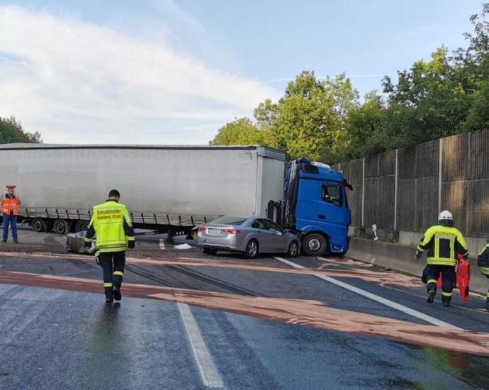 Nach LKW-Unfall – A7 bleibt bis in den Nachmittag dicht