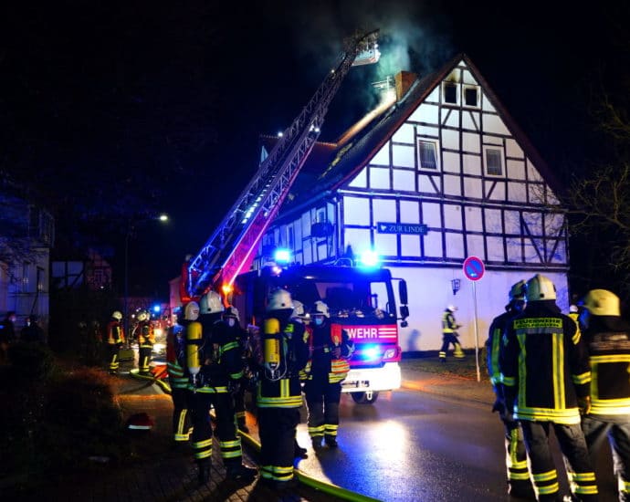 WOH: Verletzter nach Brand in Niederelsungen