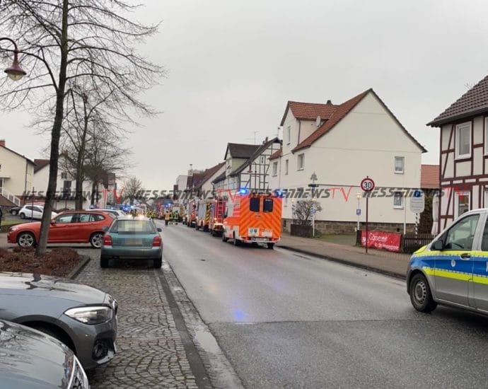 Unbekannter Geruch in der Luft – Größerer Feuerwehr Einsatz in Kaufungen