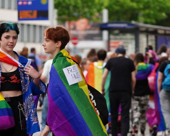 „Say Gay“ – Christopher Street Day in Kassel (VIDEO)