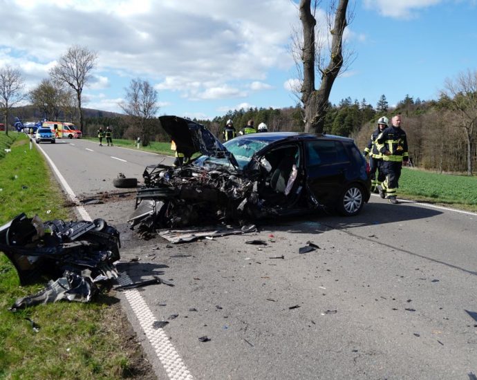 WOH: Schwerer Unfall auf B251 – Rettungshubschrauber