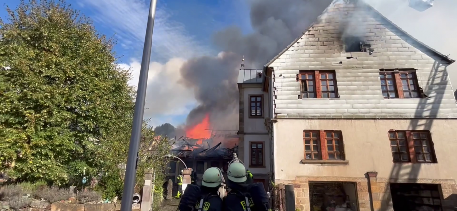 Naumburg: Über 120 Einsatzkräfte bei Großbrand im Einsatz