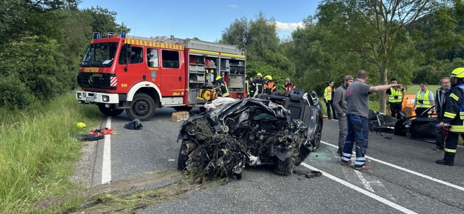 Werra Meißner Kreis: PKW-Fahrer kommt auf B400 bei Sontra ums Leben