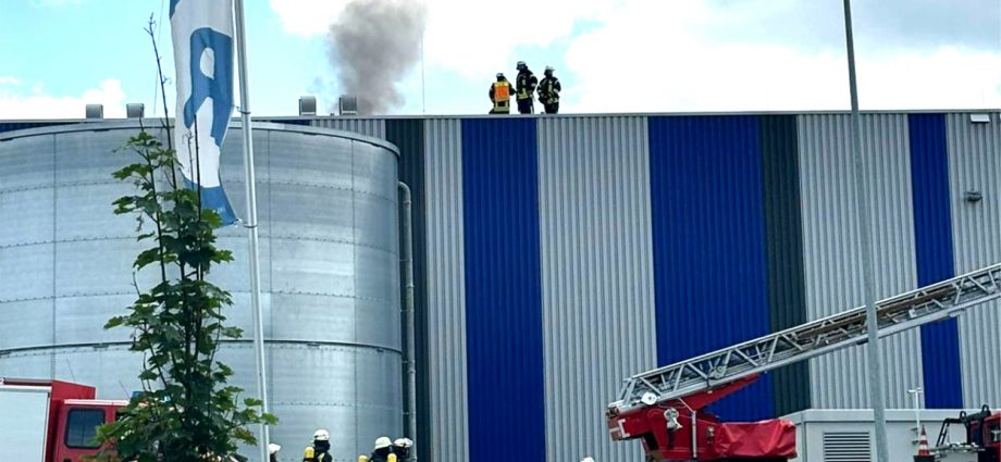 Wechselrichter brannte auf Lagerhalle in Gudensberg