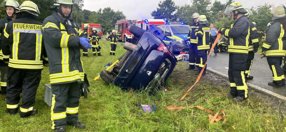 Schwalmstadt: Mit PKW überschlagen – 74-Jährige verletzt ins Krankenhaus