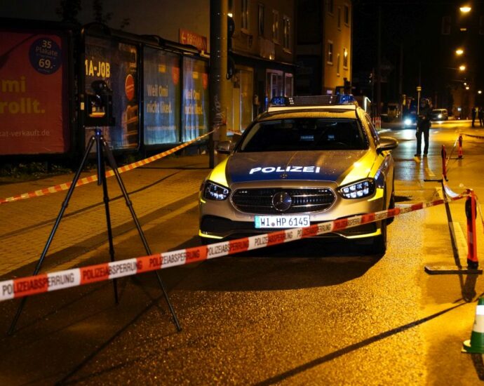 Streifenwagen erfasst Kind auf Alarmfahrt – Tödlicher Unfall in Kassel
