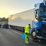 A44: LKW übersieht Stauende am Kasseler Westkreuz – Mehrere Verletzte