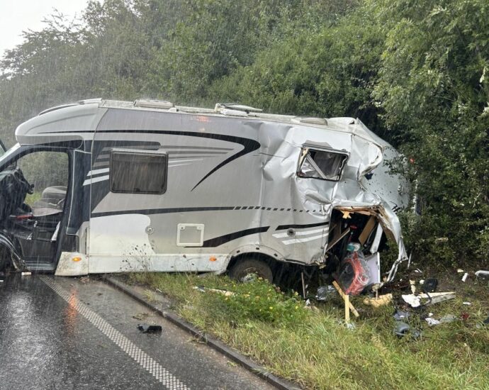 Fahrstreifenwechsel: Wohnmobil kam auf A7 bei Kassel ins Schleudern