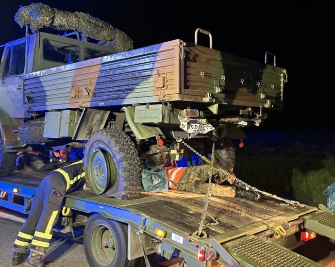 Hasselberg: Auffahrunfall mit Bundeswehr-Konvoi auf A7 – Drei Verletzte