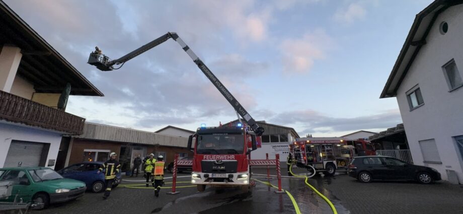 Feuerwehr kann Großbrand in Volkmarsen verhindern