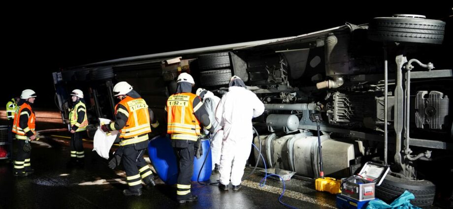 Glätteunfall: Erneut LKW-Unfall am Westkreuz Kassel